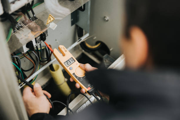 Best Licensed Electrician  in East Dubuque, IL